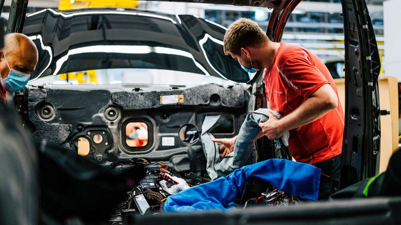 Die dabei gewonnen Daten hat Porsche für die Entwicklung der ersten physischen Prototypen genutzt. (Bild: Porsche)