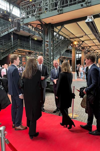 Alle 650 Mitarbeiterinnen und Mitarbeiter waren eingeladen. (Bild: Hugo Phohe)