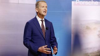 Volkswagen-CEO Herbert Diess will auch künftig die Software für seine Autos inhouse entwickeln. (Bild: Volkswagen)
