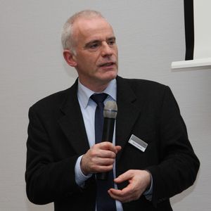 Rainer Gebhardt: „Angesichts des Potenzials dieser Technologie sollten wir die Chance nutzen, die das enge Miteinander von Anwendern, Komponentenentwicklern und 3D-Druck-Anlagenbauern bietet.“