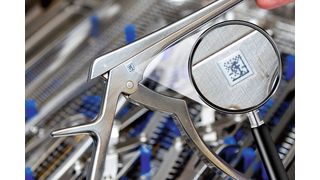 Quasi unzerstörbar: Klebeetiketten vom Typ Structobond überstehen schadlos die üblichen Sterilisationszyklen von chirurgischen Instrumenten. (Bild-Collage: S+P Samson + kikkerdirk - Fotolia.com)