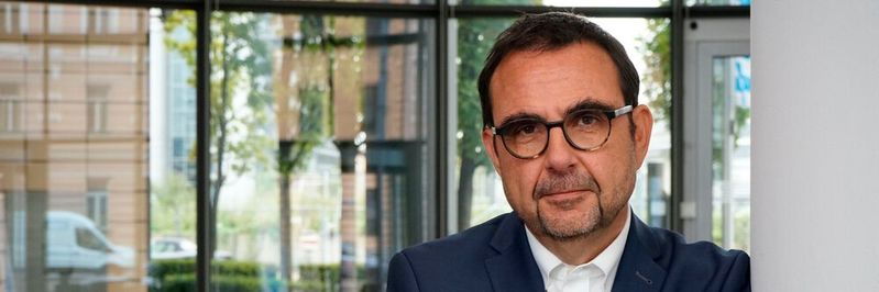 Bayerns Gesundheitsminister Klaus Holetschek sprach sich im Interview mit Healthcare Computing dafür aus, die Ärzteschaft mehr in den Digitalisierungsprozess einzubeziehen Bayerns Gesundheitsminister Klaus Holetschek sprach sich im Interview mit Healthcare Computing dafür aus, die Ärzteschaft mehr in den Digitalisierungsprozess einzubeziehen