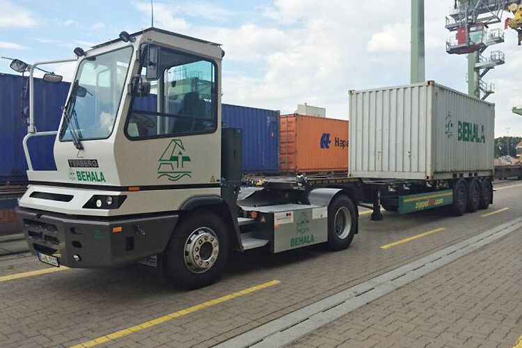 Das Fahrzeug ist im Auslieferungsverkehr der Berliner Hafen- und Lagerhausgesellschaft mbH eingesetzt. (Belaga)