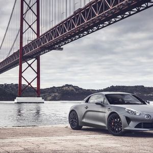 (Renault)