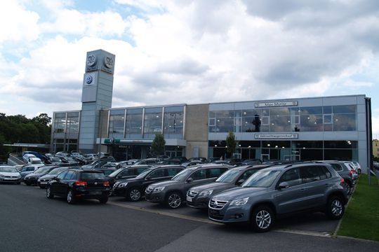Knapp 4.000 Neu- und Gebrauchtfahrzeuge verkauft das Autohaus pro Jahr. (Archiv: Vogel Business Media)