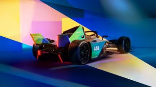 Der Formel-E-Rennwagen der dritten Generation – schneller, leichter, effizienter.  (FIA)