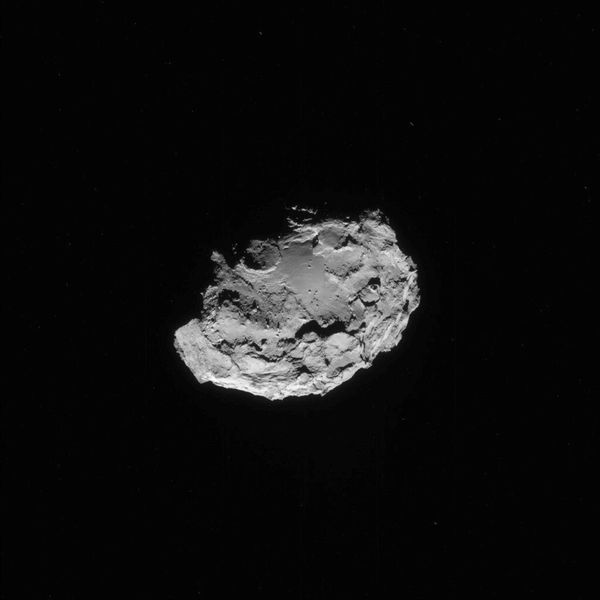 Dieses Bild des Kometen 67P/Churyumov-Gerasimenko wurde am 13. August 2014 von der Navigationskamera an Bord der Raumsonde Rosetta aus etwa 115 km Entfernung zum Kometen aufgenommen. (Bild: ESA)