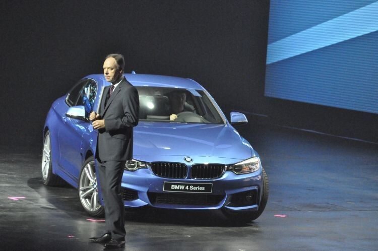 ... und freut sich, das neue 4er Coupé präsentieren zu dürfen. (Foto: Richter)