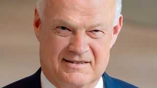 Das ist das neue Gesicht an der Spitze des Arbeitgeberverbandes Südwestmetall: Peter Sebastian Krause. Von Haus aus Jurist, will er sich in diesem Jahr etwa auf die herbstlichen Tarifverhandlungen konzentrieren ... (Bild: Südwestmetall)