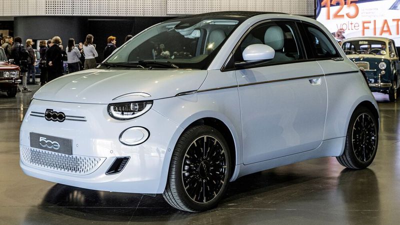 Fiat 500e, ein elektrisches Modell, das heute als Bestseller in Europa gilt. (Bild: Fiat, MAUTO)