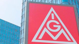 Im Herbst stehen Tarifverandlungen für den Metall- und Elektrosektor an. Die IG Metall will jetzt unter anderem sieben Prozent mehr herausschlagen, wie jetzt bekannt wurde. Das stößt den Arbeitgebern allerdings sauer auf. Hier mehr dazu ... (Bild: IG Metall)
