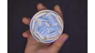 Auf die Mischtechnik kommt's an: Von Klumpenbildung bis Aromaverlust birgt der Mischprozess von Trägersubstraten, hygroskopischen Salzen, viskosen Feuchthaltemitteln und hochaktiven Wirkstoffen einige Risiken.  (Bild: frei lizenziert)