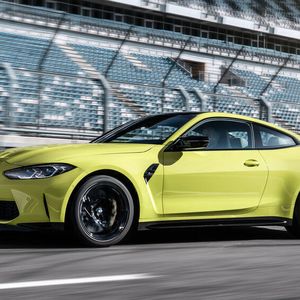 (BMW)