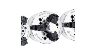 Schunk-Pronto-Prismenbacken ermöglichen auf Backenfuttern eine flexible Spannung unterschiedlichster Werkstückgeometrien. Innerhalb von 15 s lässt sich ein kompletter Backensatz präzise wechseln. (Schunk)