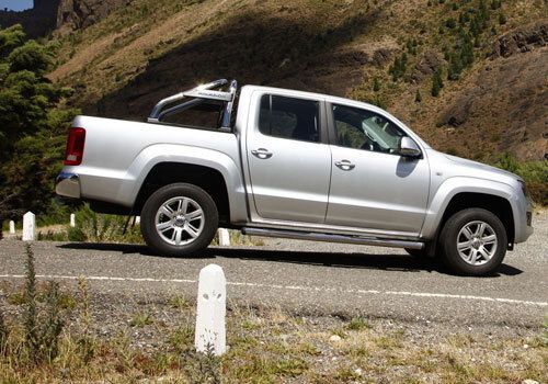 Wie alle Pick-ups ist auch der Amarok als hartgesottenes Arbeitstier gedacht und deshalb nach alter Väter Sitte konstruiert: Die Karosserie ruht auf einem schier unverwüstlichen Leiterrahmen, hinten läuft der Lademeister auf einer Starrachse mit Blattfedern. (Archiv: Vogel Business Media)