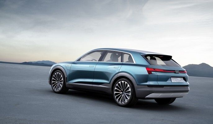 Der Audi e-tron quattro: ein Konzeptfahrzeug mit 503 PS und 500 km Reichweite (Bild: Audi)