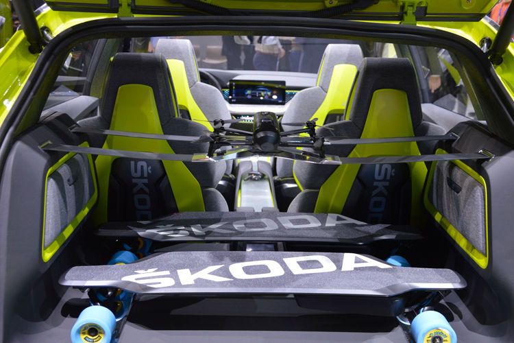 … und folgt damit dem „Simply Clever“-Anspruch von Skoda, immer ein bisschen mehr zu bieten, … (Bild: Schreiner / »kfz-betrieb«)