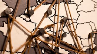 Durch globale Vernetzung können Unternehmen Geschäfte effizienter tätigen und Handelsbeziehungen intensiver pflegen. (gemeinfrei © TheAndrasBarta)