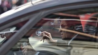 Rauchen im Auto bleibt weiterhin erlaubt, auch wenn Schwangere und Kinder mitfahren (müssen). (Bild: frei lizenziert)