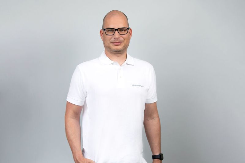 „Wir erhalten deutlich mehr Anfragen nach Cloud-Lösungen, die in Deutschland betrieben werden, DSGVO-konform sind und auf europäische Standards setzen,“ erklärt Tobias Meier, COO bei Plusserver. (Bild: Plusserver)