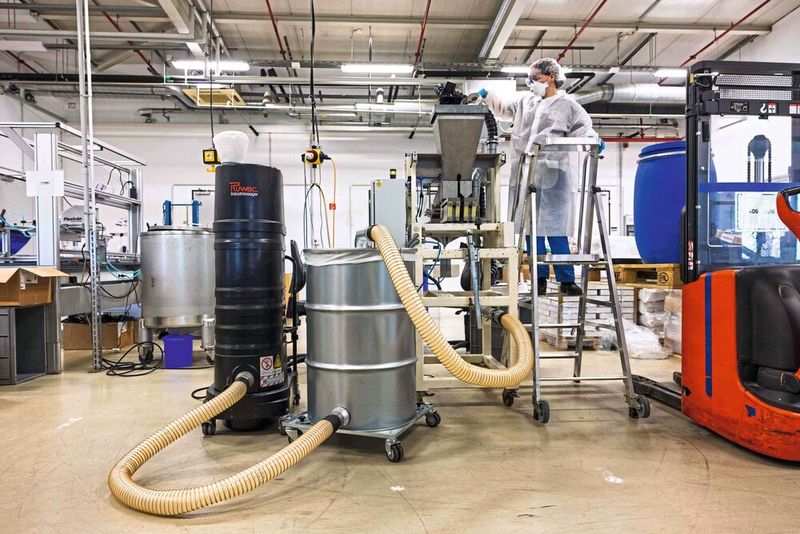 Staub absaugen – am besten direkt an der Entstehungsstelle  (Bild: Ruwac Industriesauger GmbH)