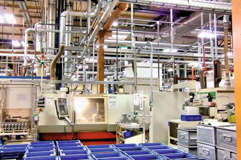Bild 6: Die Pumpendrehzahlregelung sorgt im gesamten Kühlschmiermittel-Versorgungsnetz für konstante Druckverhältnisse.  (Bild: KSB)