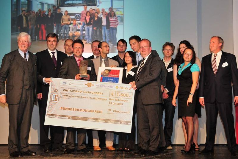 Bei der drittplatzierten Gottfried Schultz Gruppe sorgt das Ausbildungsteam um Personalleiter Reiner Hanebeck dafür, dass sich jeder einzelne Azubi in der Unternehmensgruppe mit über 30 Standorten in Nordrhein-Westfalen willkommen fühlt. (Archiv: Vogel Business Media)