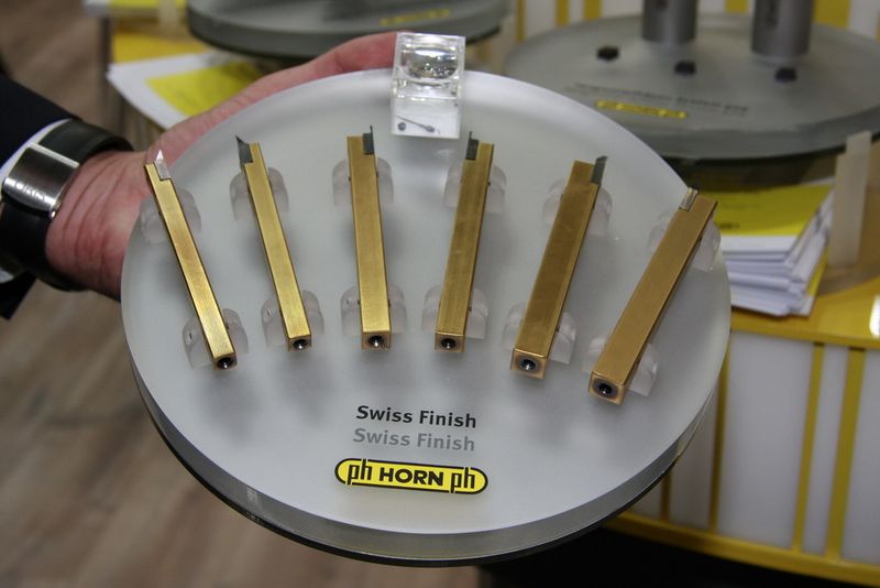 Swissness aus Tübingen: wie zum Beispiel das Swiss-Finish Decolletage-System. Horn wird in der Schweiz durch die Dihawag vertreten. (Bild: Böhm)