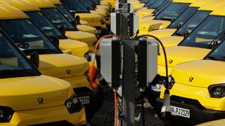 Für Service und Reparatur schickt Streetscooter seine E-Transporter in Betriebe des Werkstattnetzes GAS. (Deutsche Post)