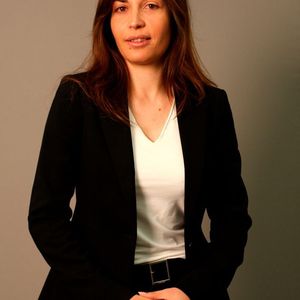 Elizabete de Freitas, EMEA Industrial System Applications Manager, TI: „Die DP83867-Familie erfüllt strenge Standards in Sachen EMI sowie EMV und senkt außerdem den Stromverbrauch.“