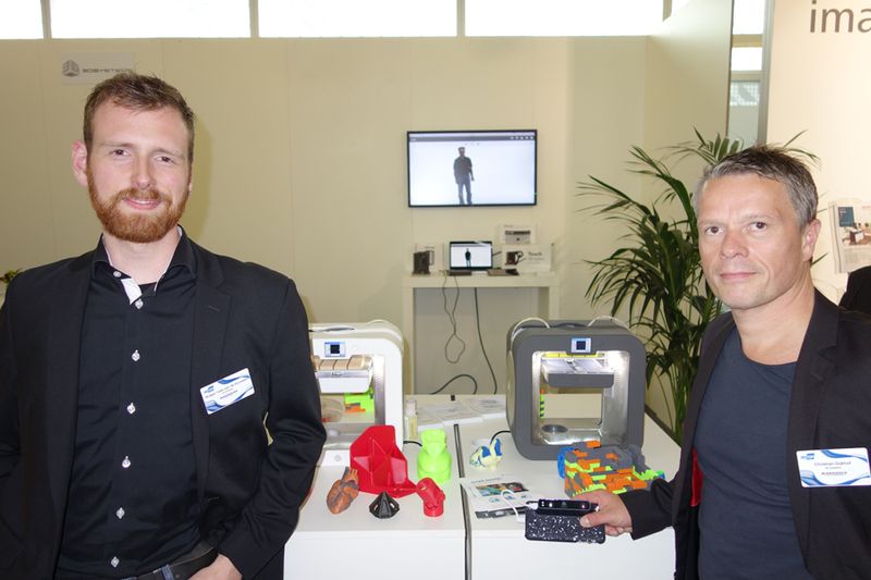 Rutger Valk-Van de Klundert (l.) und Christian Dijkhof, 3D Personal & Professional Printers drucken fast alles in 3D. (Bild: IT-BUSINESS)