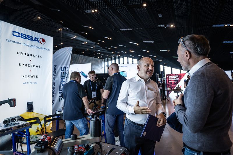 Der fachliche Austausch stand im Mittelpunkt. (Bild: Astashow Studio)