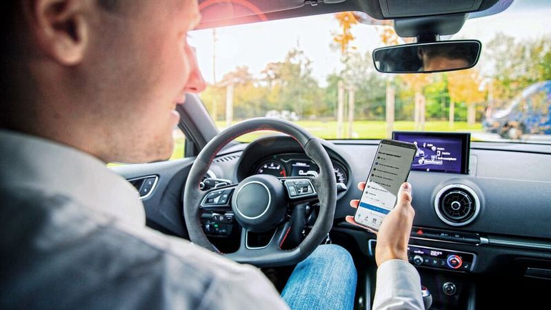 Mit dem Handy leicht und schnell den Weg zur richtigen Werkstatt finden: Das versprachen schon mehrere Plattformen. „Cartelligence“ von Topmotive möchte dieses Versprechen einlösen.(Bild:  DVSE)