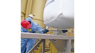 Das neue Sicherheitsmesser „Secunorm 590“ empfiehlt sich vor allem, wenn Big Bags geöffnet werden müssen. (Bild: Martor)