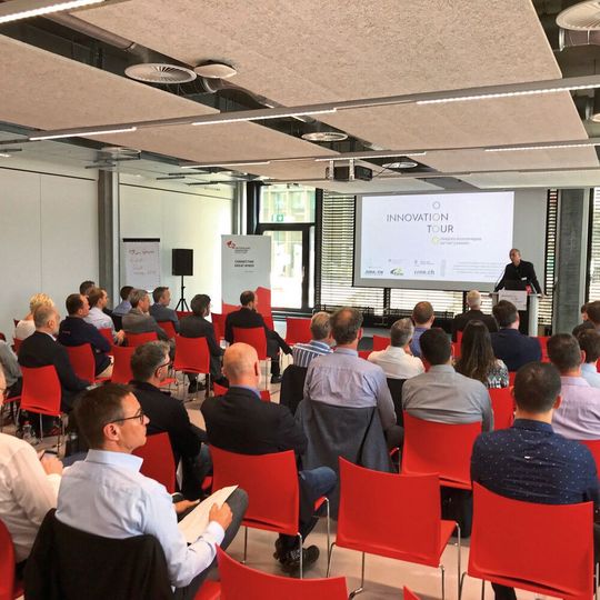 Cette 2ème mission de l'Innovation Tour a eu leiu à la Swiss Smart Factory du Switzerland Innovation Park à Bienne. Cette 2ème mission de l'Innovation Tour a eu leiu à la Swiss Smart Factory du Switzerland Innovation Park à Bienne.