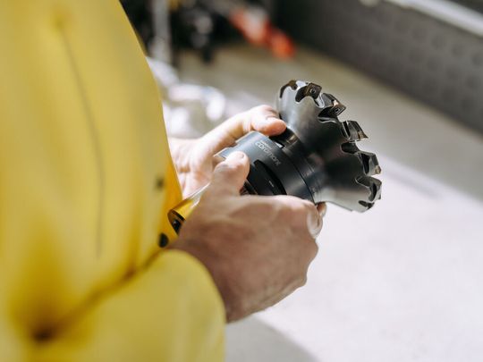 Umdenken! Sandvik Coromant für die neue Markenidentität „Manufacturin Wellness“ ein. Damit unterstreiche der schwedische Werkzeughersteller seinen Anspruch, nicht nur den wirtschaftlichen Erfolg von sich und seinen Partnern anzustreben. Lesen Sie ...(Bild:  Sandvik Coromant)