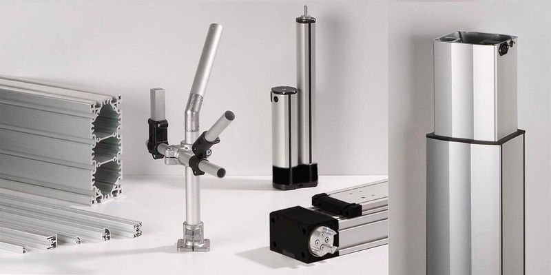 Bei der Gestaltung seiner Montagearbeitsplätze bedient sich RK Rose+Krieger seines Spektrums an Produkten aus der Profil-, Verbindungs- und Lineartechnik. (Bild: RK Rose+Krieger)