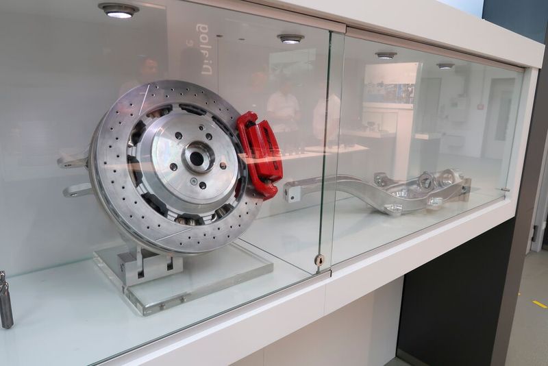 Impressionen bei Mapal in Aalen zu den neuesten Entwicklungen für die Sicherung der Zukunft bei der Zerspanung. Vieles davon wird übrigens auf der EMO Hannover 2025 zu sehen sein ... (Bild: P. Königsreuther)