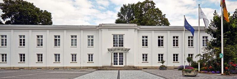 Das Bundeskartellamt knöpft sich nach Amazon, Meta und Alphabet nun Microsoft vor. Auch die Untersuchung von Apple bezüglich einer „überragenden marktübergreifenden Bedeutung für den Wettbewerb“ läuft noch.(Bild:  Bundeskartellamt/Schuering)