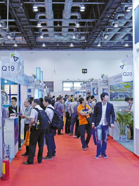 Overall, 295 exhibitors from 17 countries took part in AchemAsia. The largest share came from China with 194 exhibitors, including a number of international subsidiaries. The second largest delegation came from Germany with 49 companies, followed by France with 17. (DECHEMA)