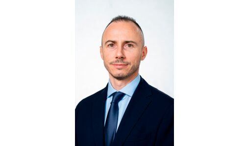 Die Leitung der neuen Niederlassung in Italien übernimmt Alessandro Recupero, Managing Director im Bereich der pharmazeutischen Produktion.(Bild:  Fette Compacting)