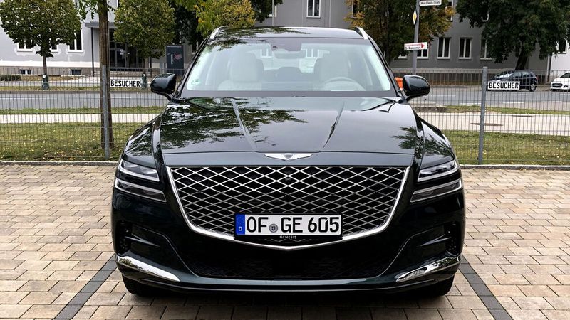 Mit dem GV80 haben die Koreaner jedenfalls ein beeindruckendes SUV-Flaggschiff auf die Räder gestellt. (Bild: Wehner)