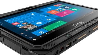 Das neue K120 Tablet von Getac soll Außendienstmitarbeiter bei ihren Herausforderungen unterstützen. (Getac)