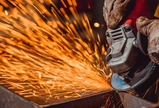 Attraktiver Osten. Im letzten Jahr haben sich Metall- und Elektrosektor in Ostdeutschland stabiler entwickelt als im Westen. Das hat seine Gründe ...(Bild:  G. Herdes)