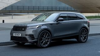 Von den Rückruf-Aktionen sind unter anderem Einheiten des Range Rover Velar aus dem Modelljahr 2024 betroffen. (Bild: Land Rover)