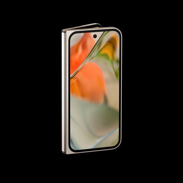 Das externe Display des Pixel 9 Pro Fold hat eine Diagonale von 6,3 Zoll und löst mit 1.080 x 2.424 Pixel auf.  (Bild: Google)