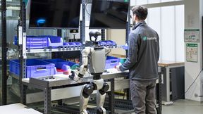 Insbesondere Robotik im Einsatz ohne Schutzzaun bedarf besonderer Sicherheitsmaßnahmen. (Bild: Fraunhofer IPA/Rainer Bez)