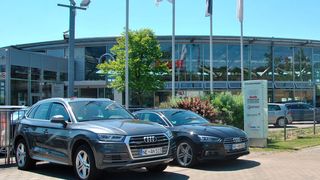 Die Jury des Internet Sales Awards besuchte das Autohaus Nauen in Meerbusch. (Uhl / »kfz-betrieb«)