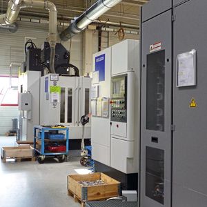 Seit 2010 ist der Heller-Maschinenpark beim Unternehmen Heppler auf insgesamt sieben 4-Achs-Bearbeitungszentren H 2000 gewachsen.(Bild:  Heller)