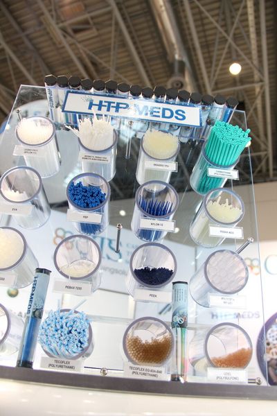 Wie immer gibt es auf der Compamed extrudierte Schläuche für Katheter in Hülle und Fülle zu sehen. (Bild: Nuissl)